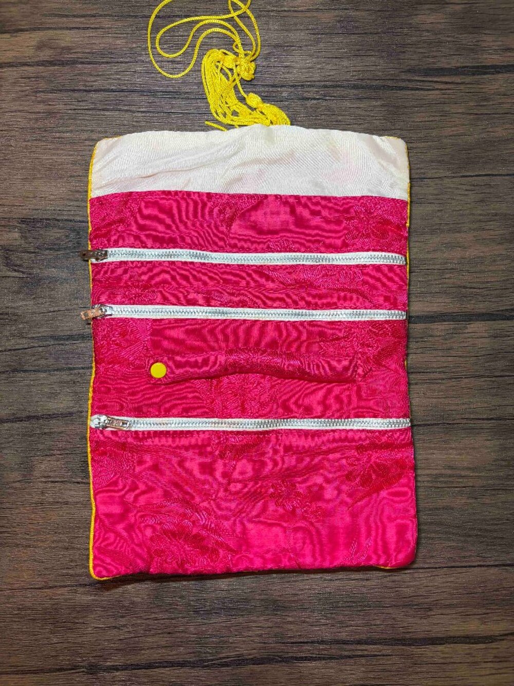 NWOT Fuchsia Poly Satin Travel Jewelry Roll